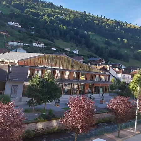 Centre 5 Pers Parking La Bresse